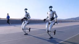 Beijing Postpones Half Marathon Featuring Humanoid Runners Due to Wind Forecast