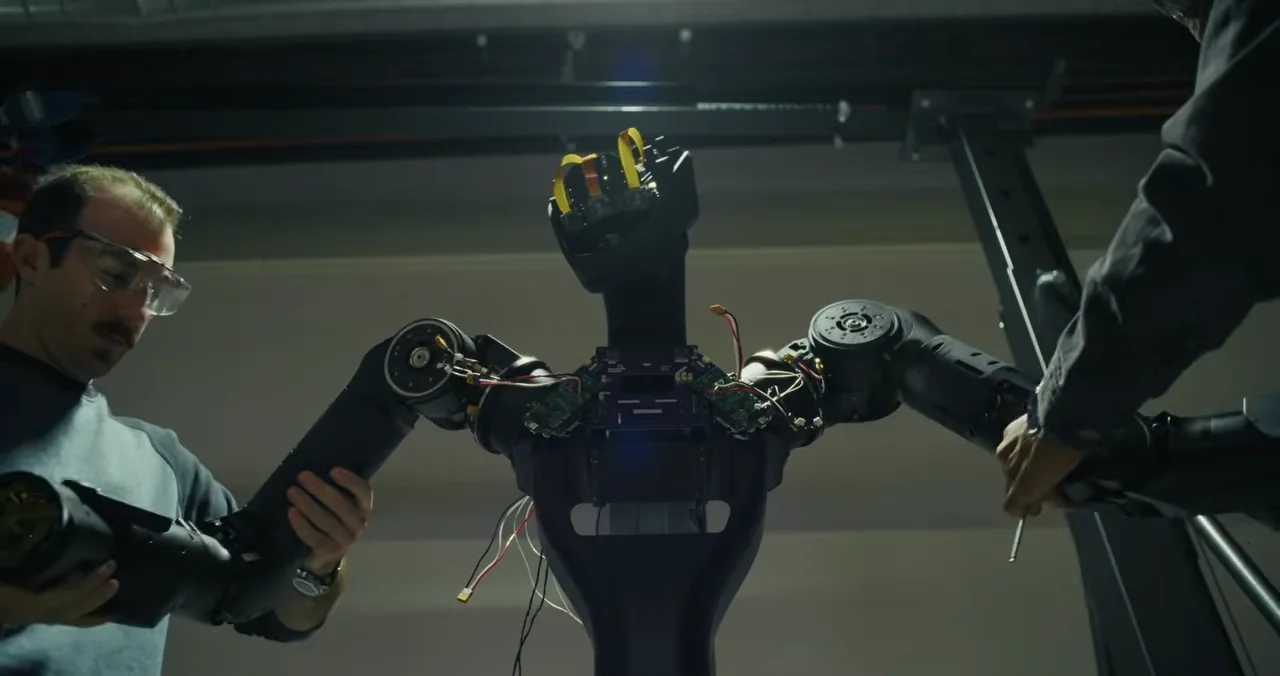 Watch: Inside Foundation’s Humanoid Factory and the Anatomy of a "War Machine"
