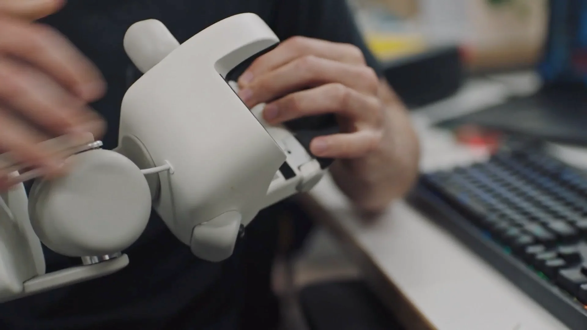 Design Around the Data: Sunday Robotics Reveals Why They Built 100 Gloves Before One Robot