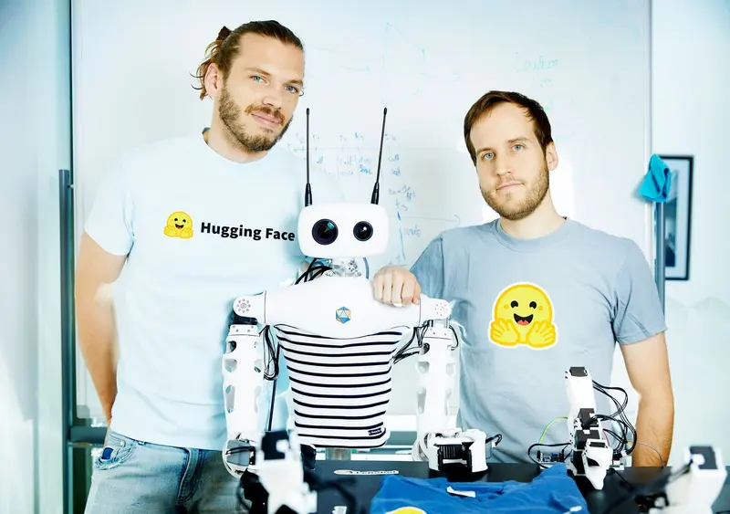 Hugging Faces Simon Alibert and Rémi Cadene